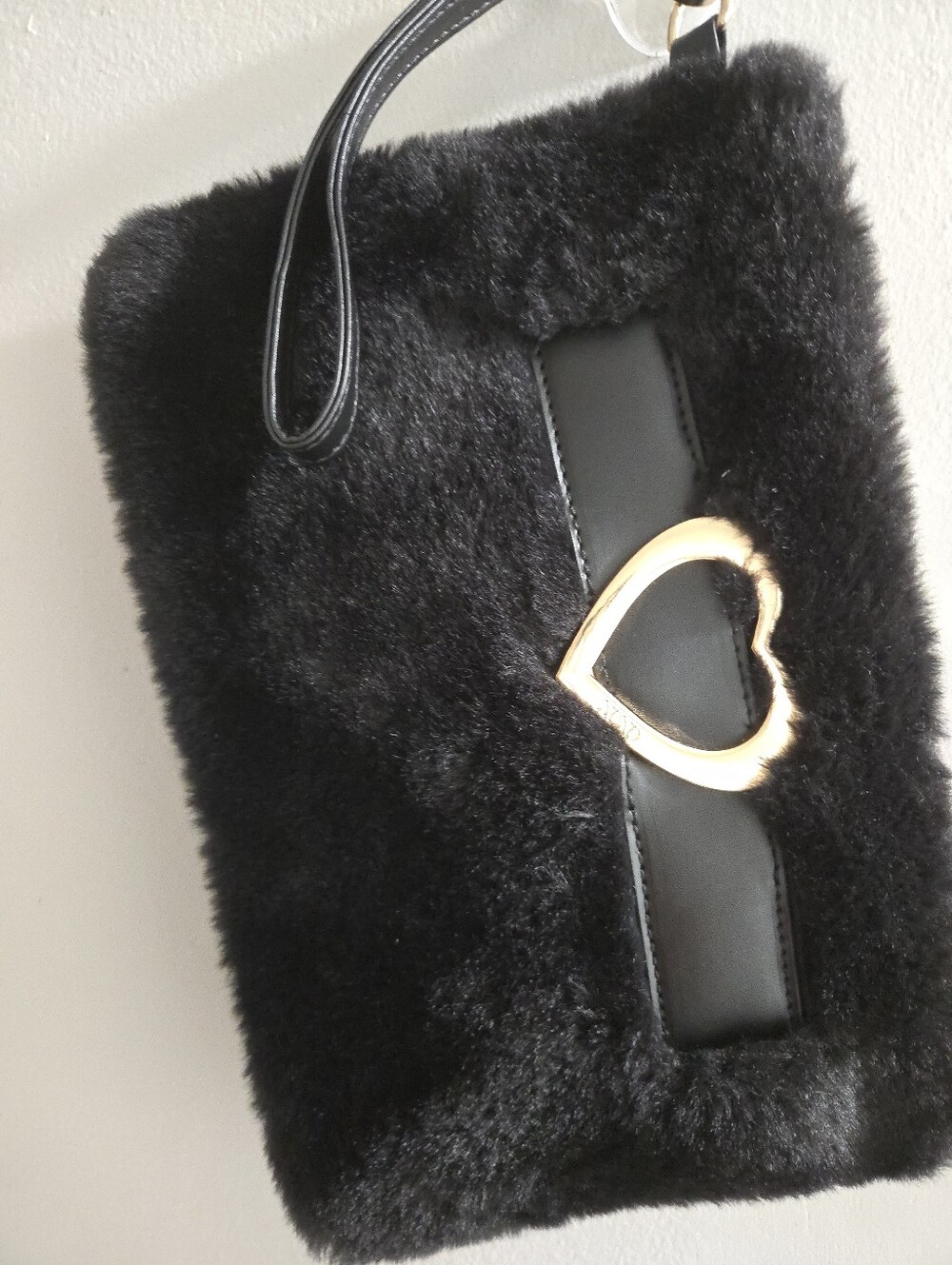 Black Faux Fur Shoulder Bag Heart Gold-Tone Clasp